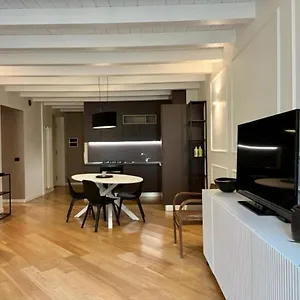 Moroni Apartament Bergamo