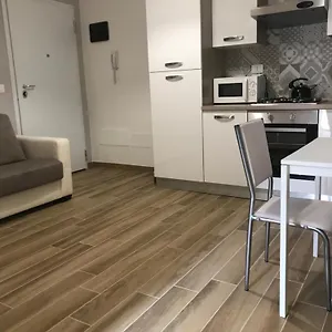 https://santa-croce14-apartments.emilia-romagnahotels.net